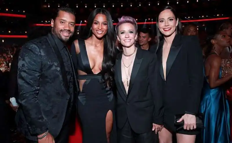 russell wilson, ciara , megan rapinoe e sue bird