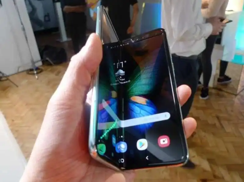 samsung galaxy fold