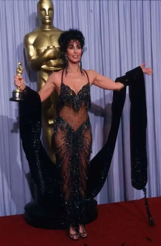 1988  cher ritira l'oscar 