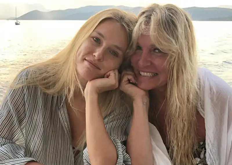 bar refaeli e la mamma