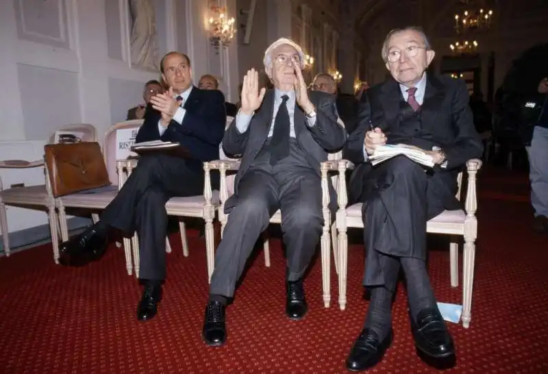 berlusconi   francesco cossiga   giulio andreotti