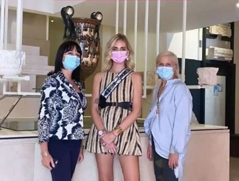 Chiara Ferragni al MarTa con Eva Degl'Innocenti e Maria Grazia Chiuri