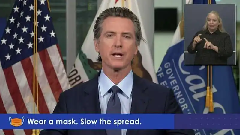 gavin newsom ordina il lockdown