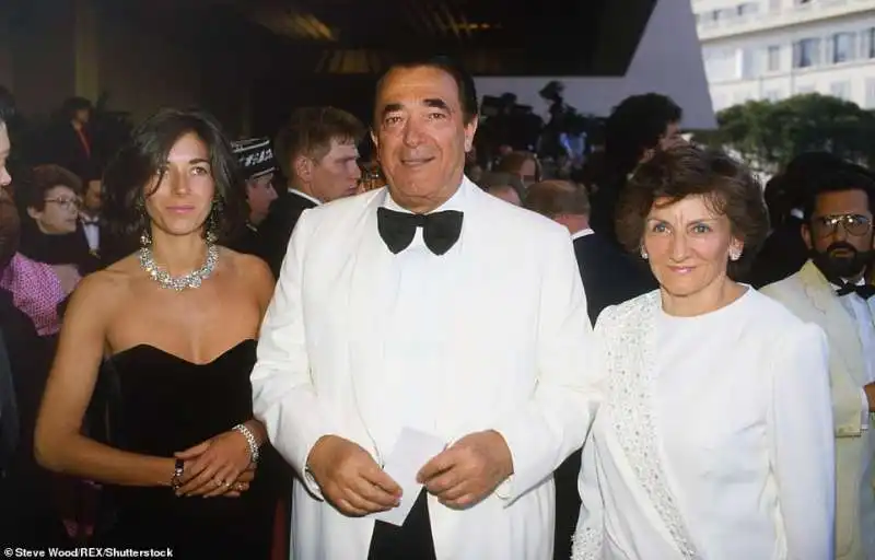 ghislaine maxwell con i genitori