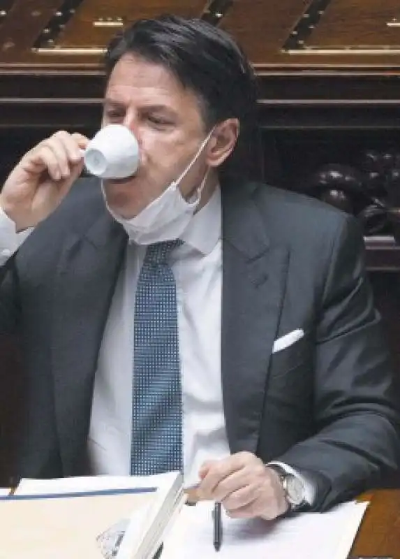 giuseppe conte alla camera