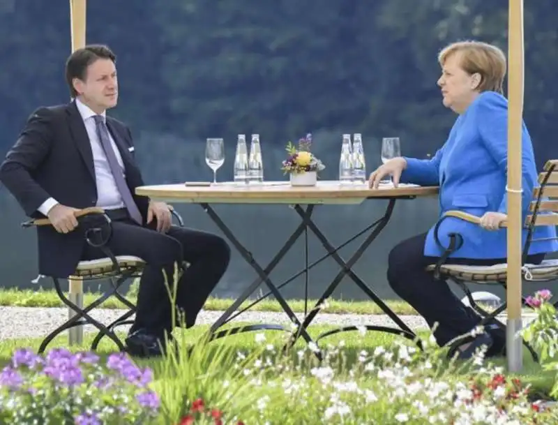 Giuseppe Conte Angela Merkel al castello di Meseberg