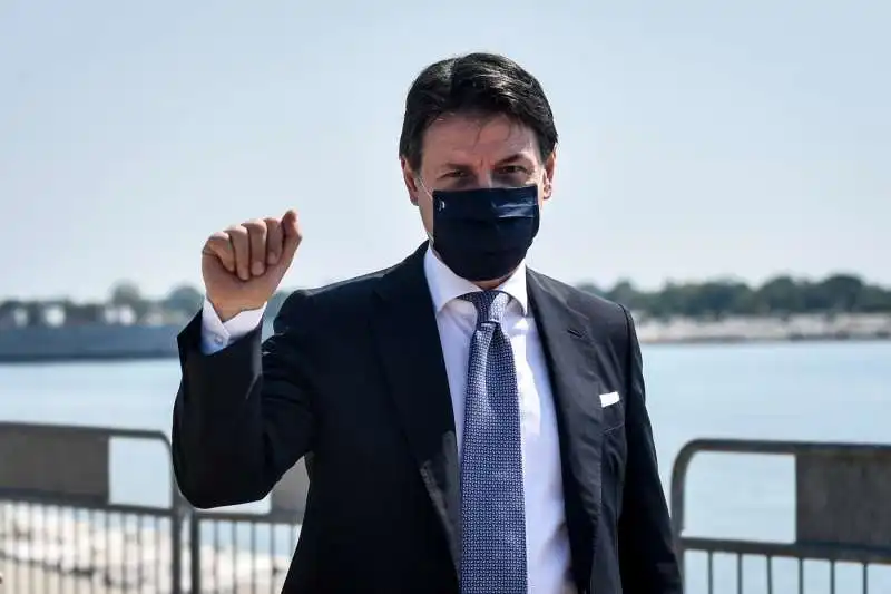 GIUSEPPE CONTE - TEST DEL MOSE