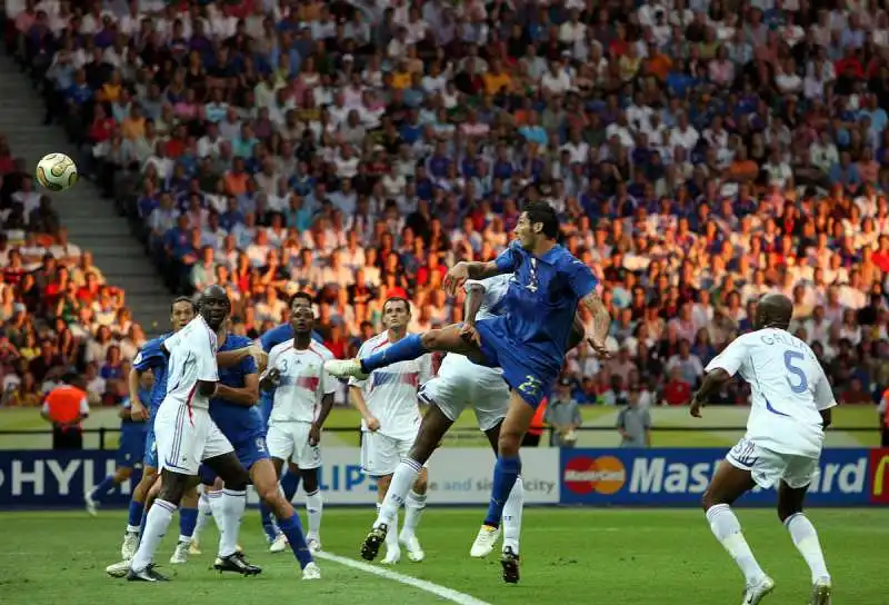 gol materazzi foto mezzelani gmt112