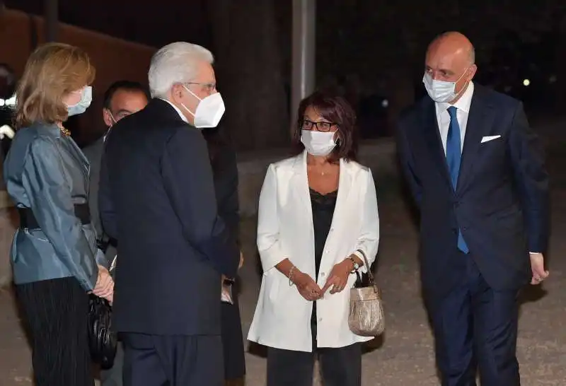 il presidente mattarella con  la figlia laura il prefetto gerarda pantalone e daniele leodori  foto di bacco