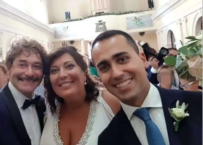 luigi di maio al matrimonio di valeria ciarambino