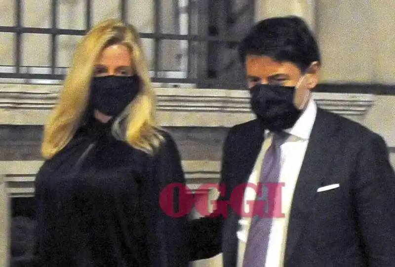 olivia paladino e giuseppe conte 13