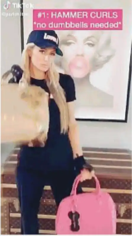 tik tok paris hilton