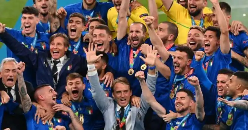 AZZURRI ITALIA INGHILTERRA