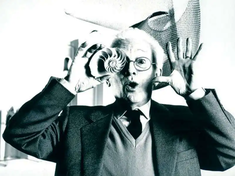 BRUNO MUNARI