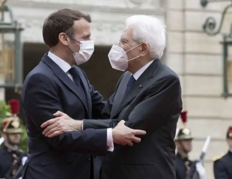 emmanuel macron sergio mattarella  