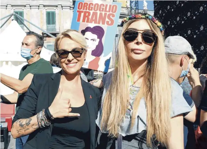 FRANCESCA PASCALE AL PRIDE DI NAPOLI - 3 LUGLIO 2021