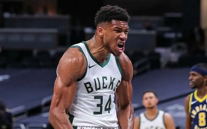 GIANNIS ANTETOKOUNMPO