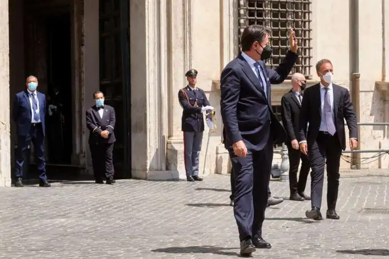 GIUSEPPE CONTE DOPO L INCONTRO CON MARIO DRAGHI