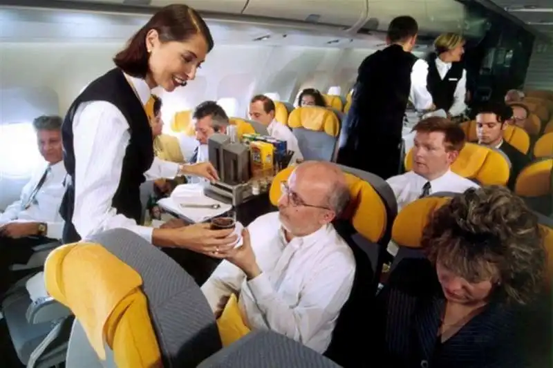 hostess lufthansa