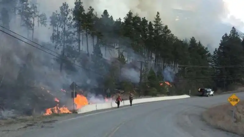 INCENDIO LYTTON CANADA