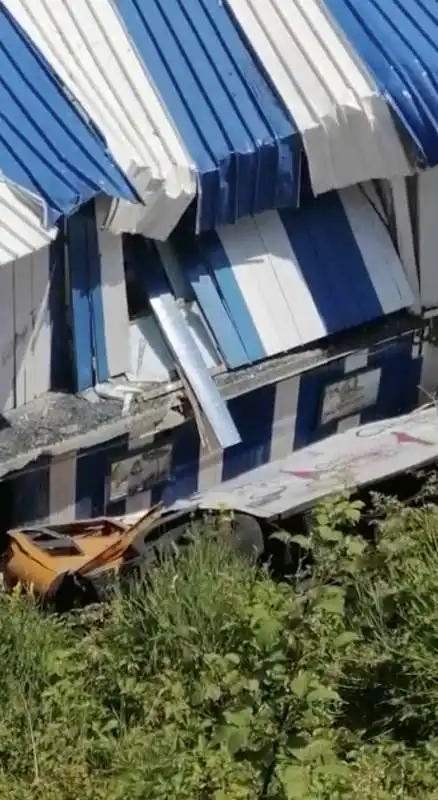 incidente autobus capri 2