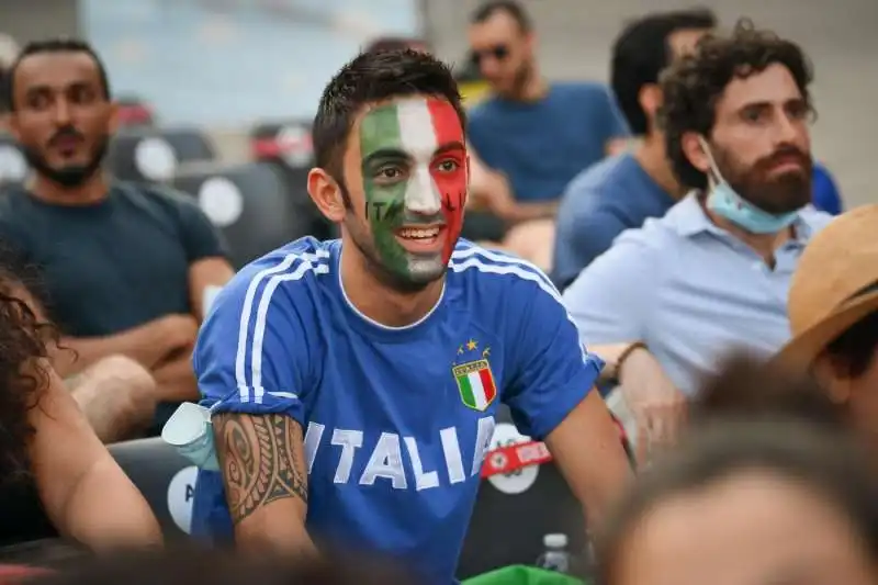 italia inghilterra a bologna 14