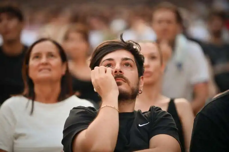 italia inghilterra a bologna 16