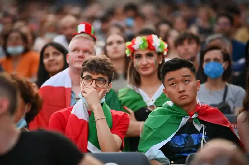 italia inghilterra a bologna 18