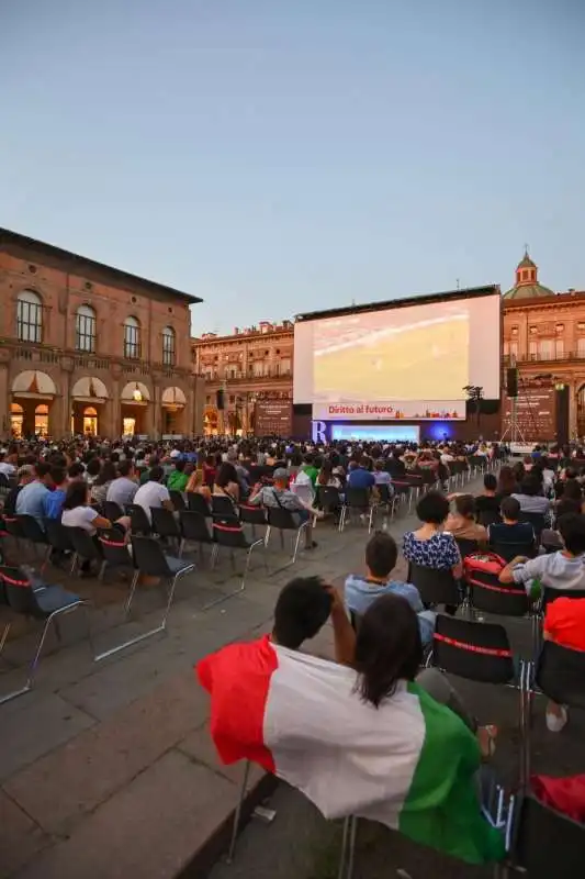 italia inghilterra a bologna 24