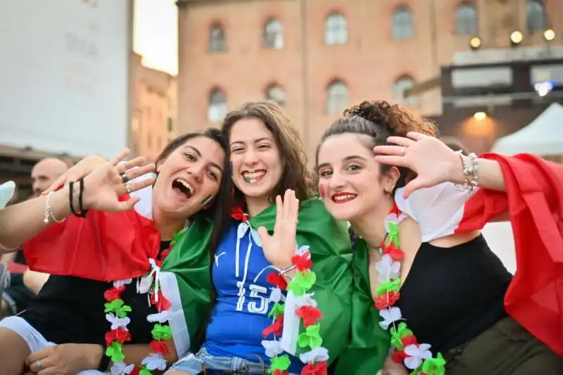 italia inghilterra a bologna 5