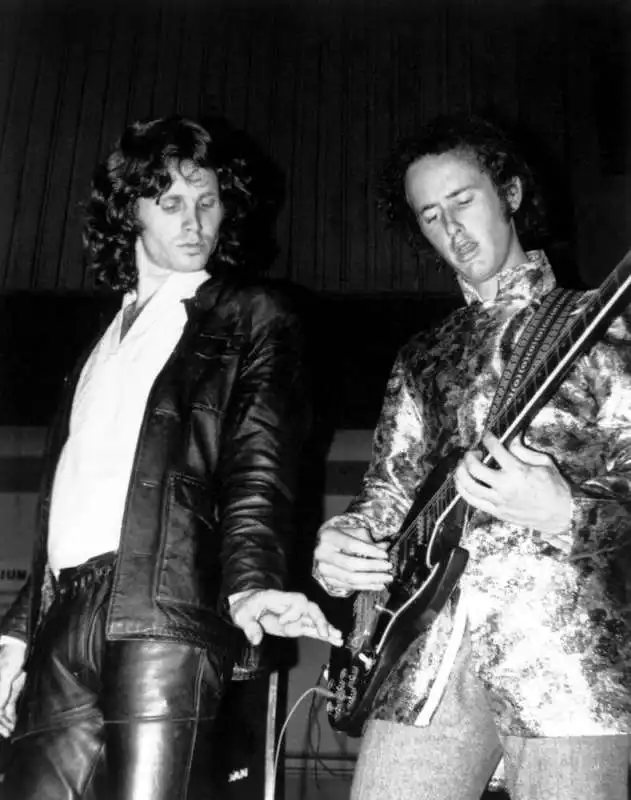 JIM MORRISON Robby Krieger THE DOORS