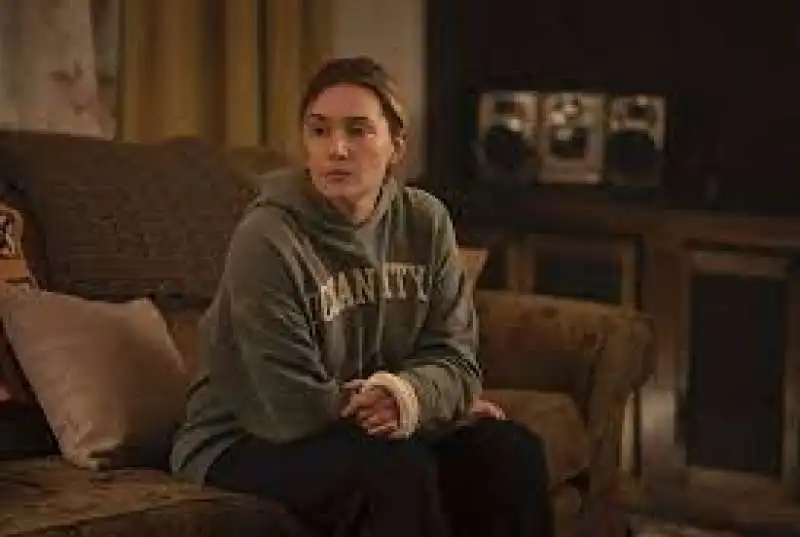 kate winslet in mare of easttown 9