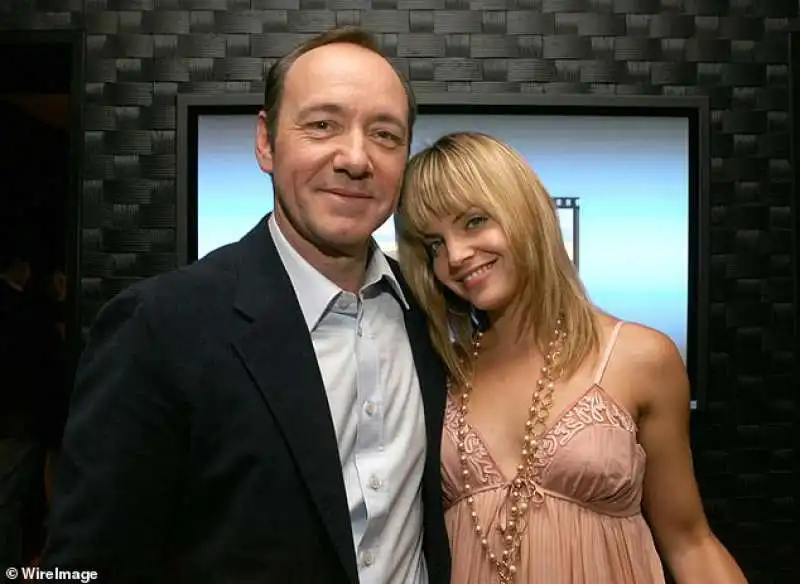 Kevin Spacey e Mena Suvari