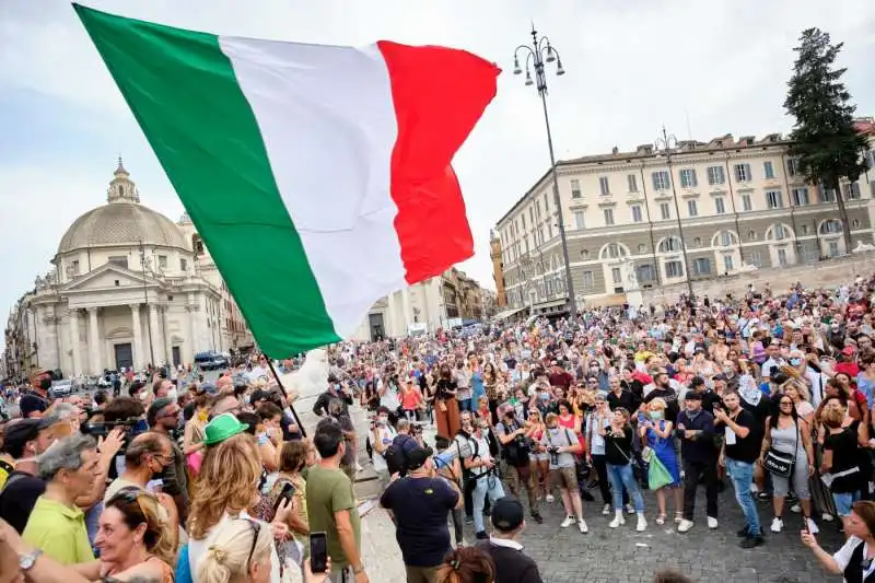 manifestazione contro il green pass a roma6