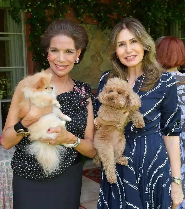 marisela federici e mariapia ruspoli con i piccoli frida e nino  foto di bacco