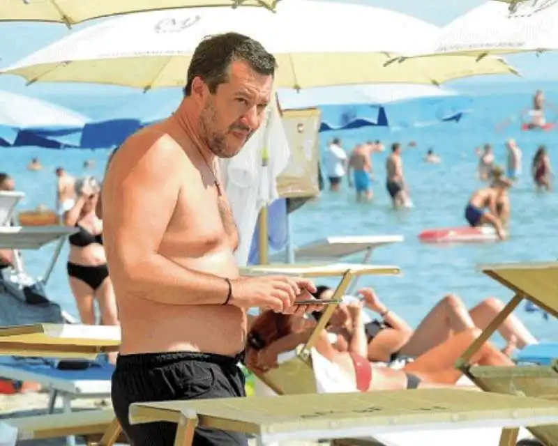 MATTEO SALVINI AL PAPEETE   