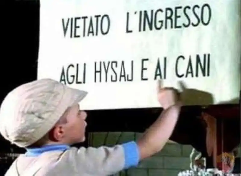 meme su hysaj lazio