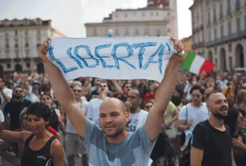 proteste contro il green pass