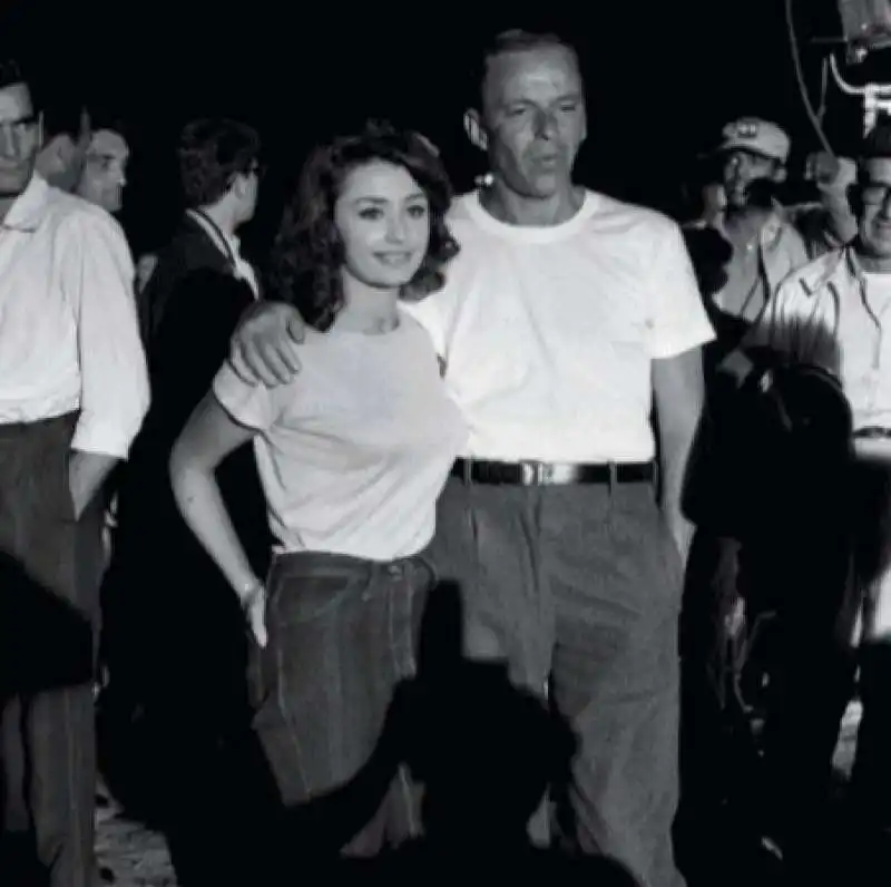 raffaella carra e frank sinatra 