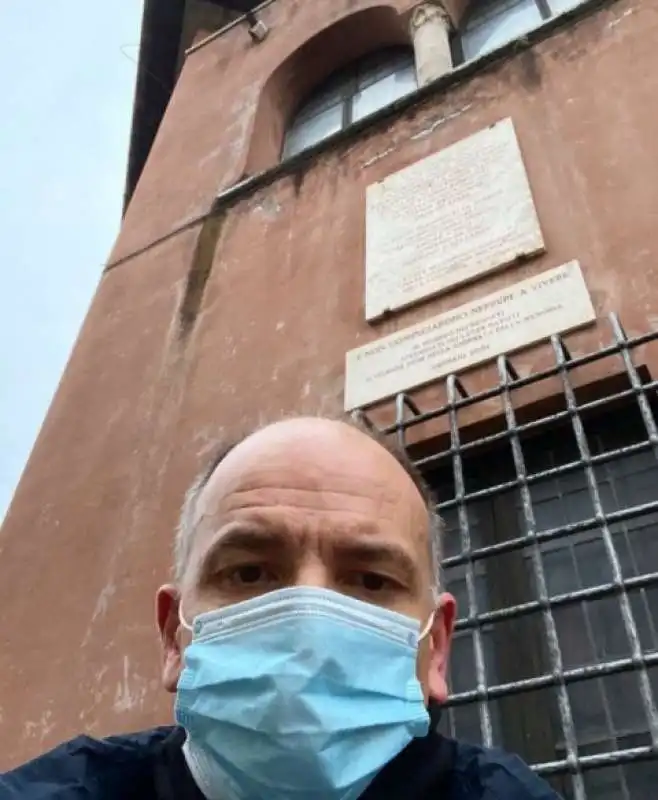 selfie di enrico letta