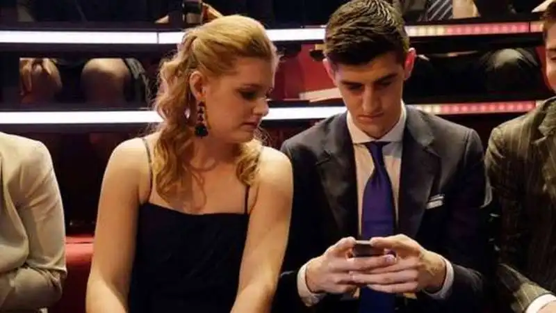 valerie e thibaut courtois 3