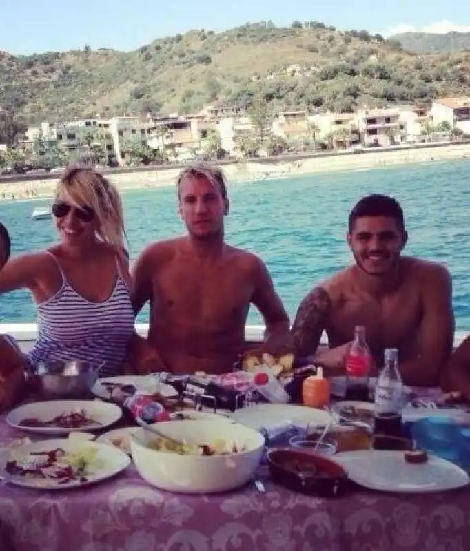 wanda nara con icardi e maxi lopez