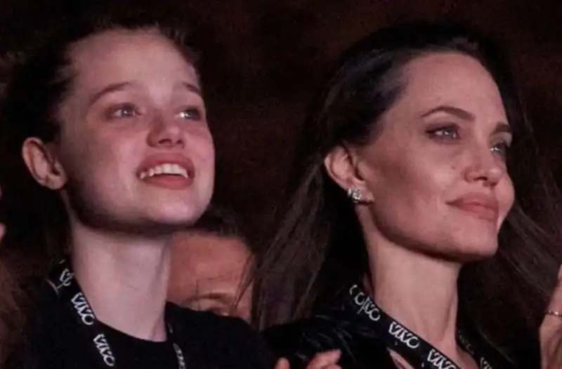 angelina jolie e la figlia shiloh al concerto dei maneskin 2