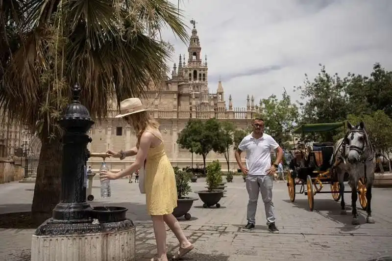 caldo a siviglia   spagna 