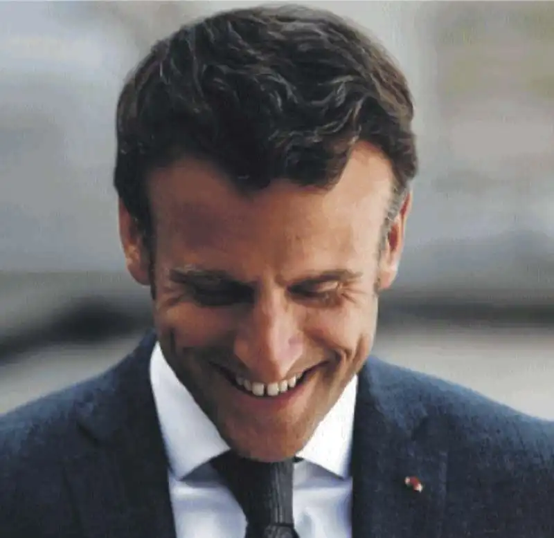 EMMANUEL MACRON 