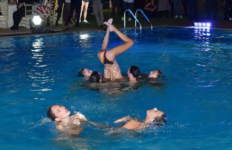 esibizione di nuoto sincronizzato  foto di bacco (6)