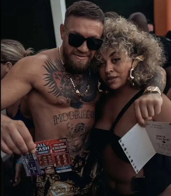 festa di compleanno di conor mcgregor a ibiza   6