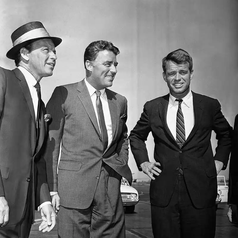 frank sinatra peter lawford robert kennedy