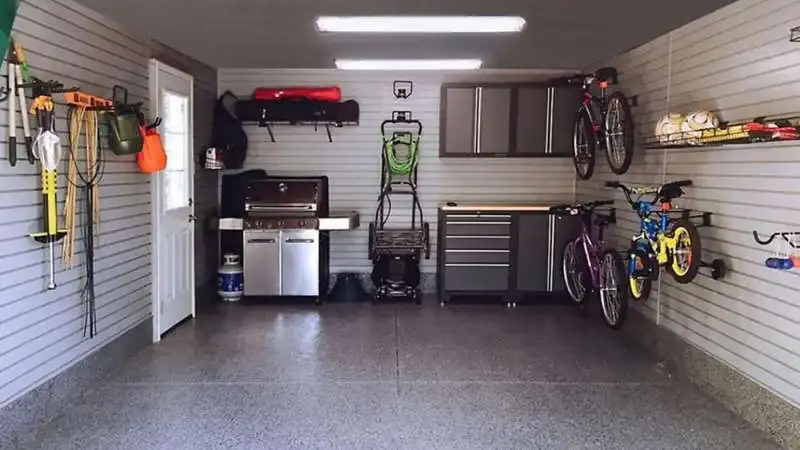 GARAGE