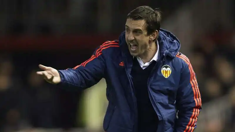 gary neville valencia 4